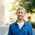 Lukas S.